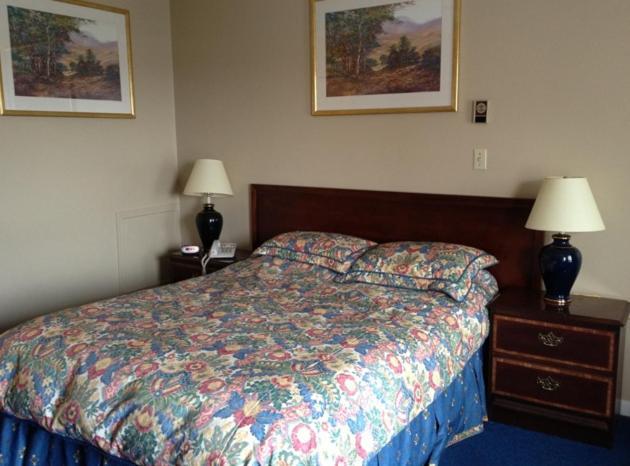 Lotus Motel Кобург Екстериор снимка