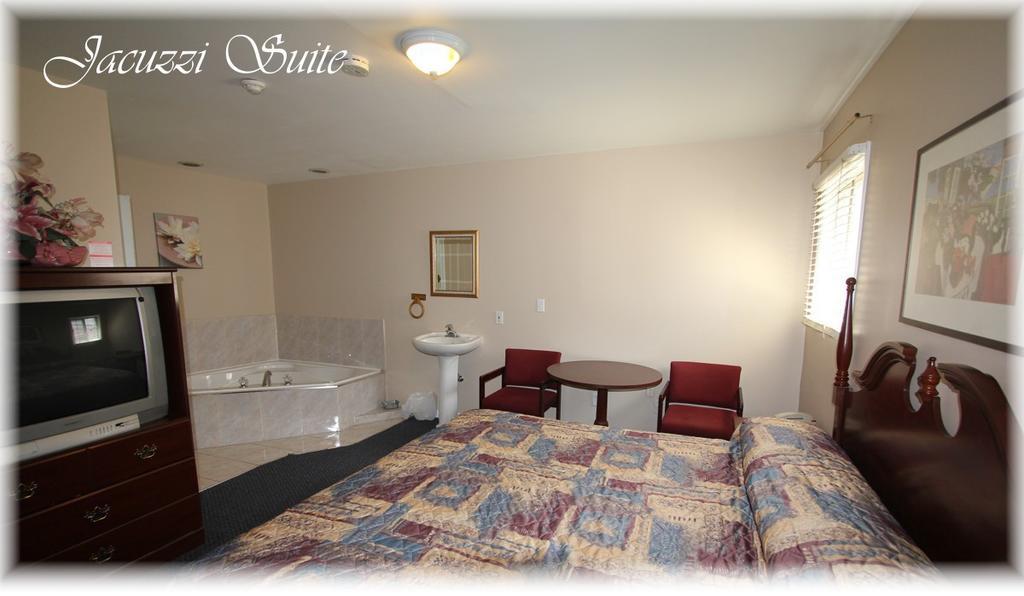 Lotus Motel Кобург Екстериор снимка