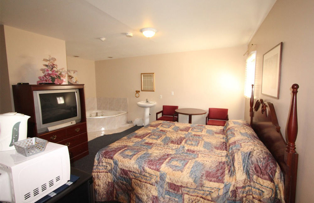 Lotus Motel Кобург Екстериор снимка